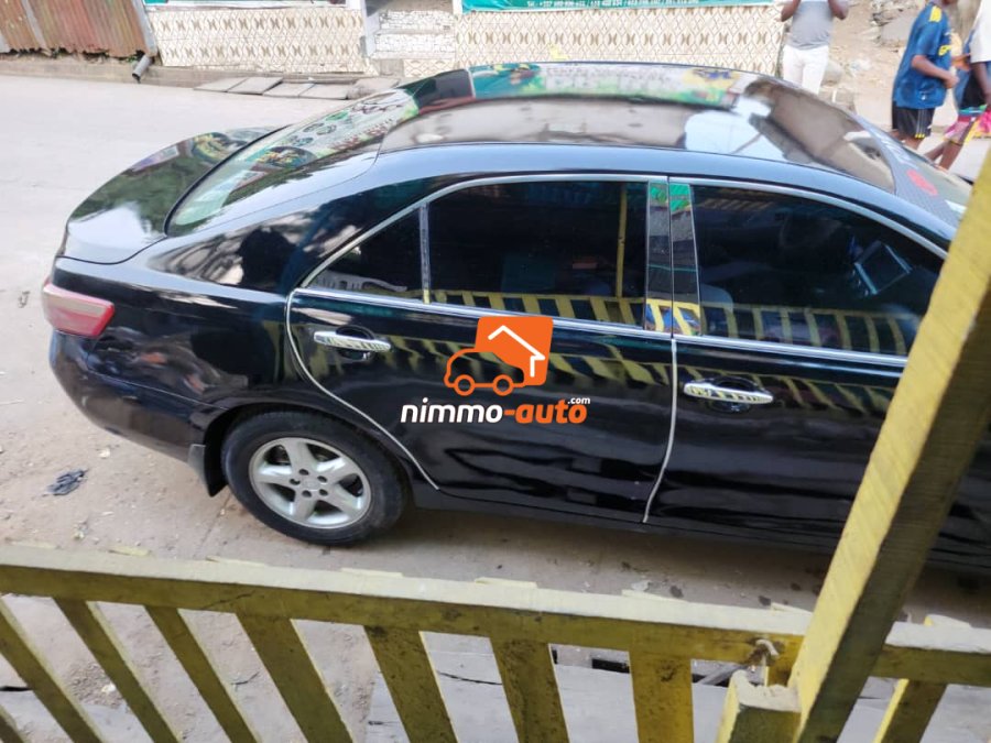 Camry à louer dans la ville de Douala