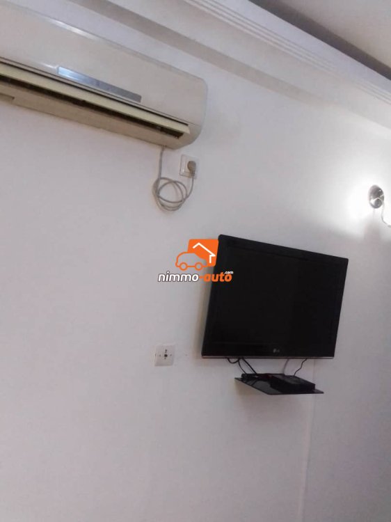 Studio meublé climatisé à louer à Elig Essono