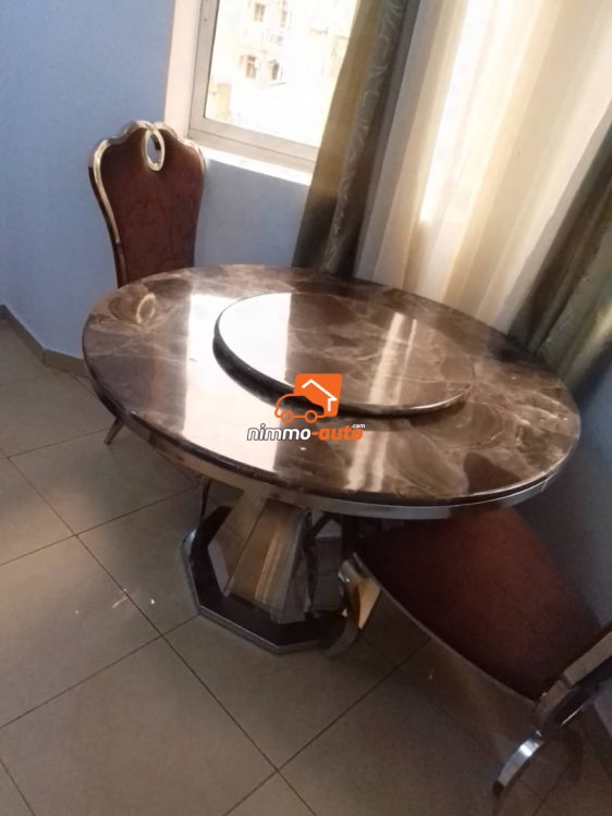 Studio meublé climatisé à louer à Elig Essono