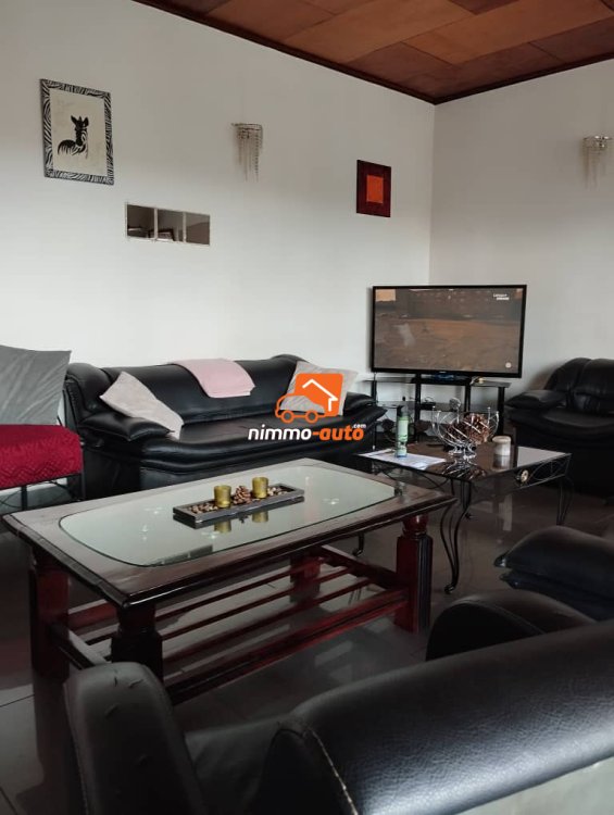 Appartement meublé 3chbres à louer à Odza auberge bleue