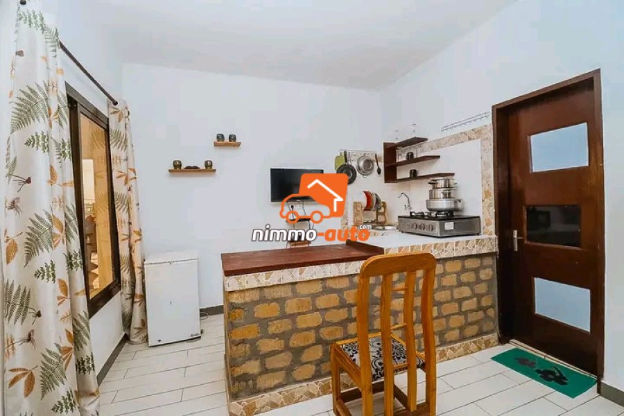 Appartement meublé avec piscine à louer à Mpangou