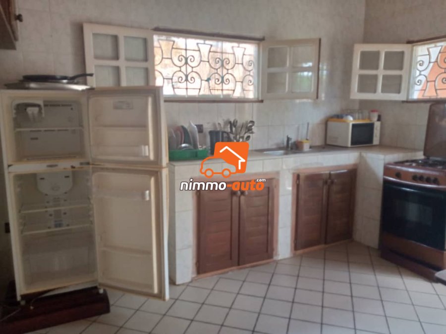 Villa spacieuse de 3 chambres à louer à Kribi Elabe