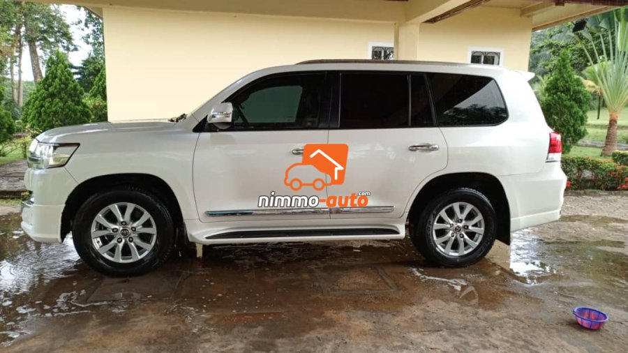 Toyota Land cruiser V6 à louer