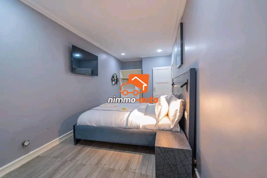 Espace piscine pour cérémonie à louer à Douala Makepe