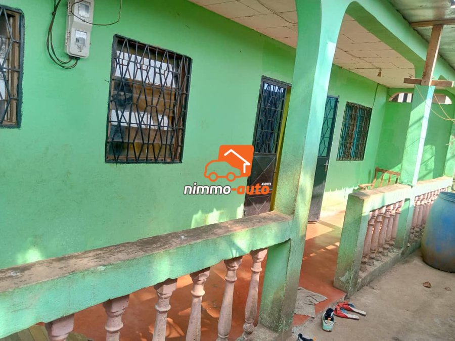 Maison a vendre a Yaoundé ngousso près du goudron
