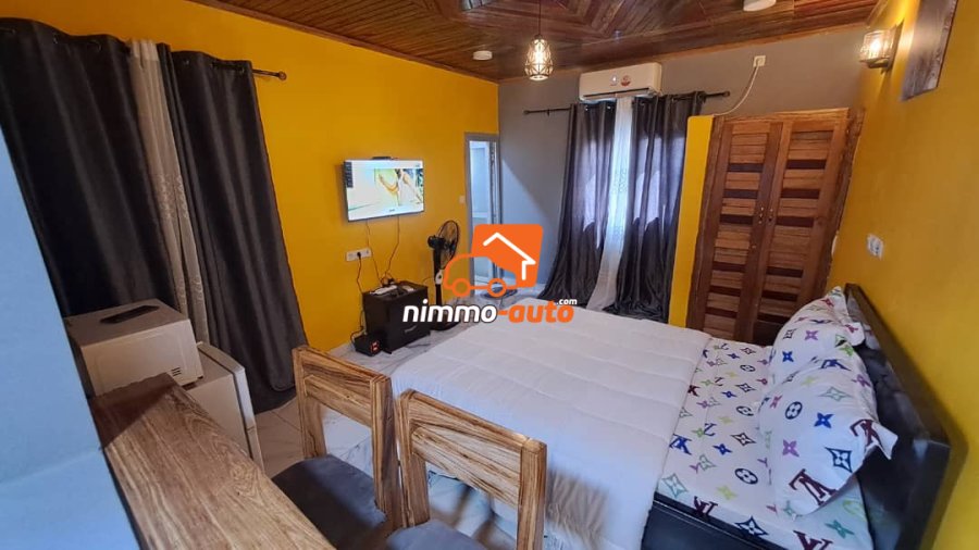 Magnifique chambre meublée à louer à Kribi Dombe