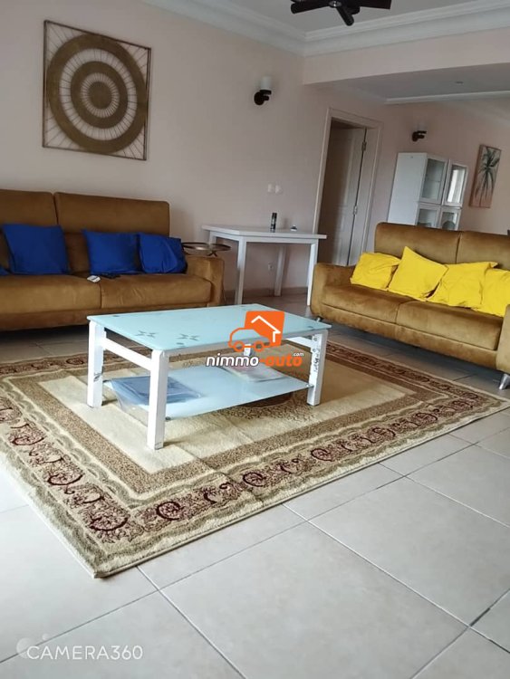 Magnifique appartement avec piscine à louer à bastos