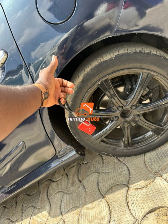 Toyota blade à vendre à Buea