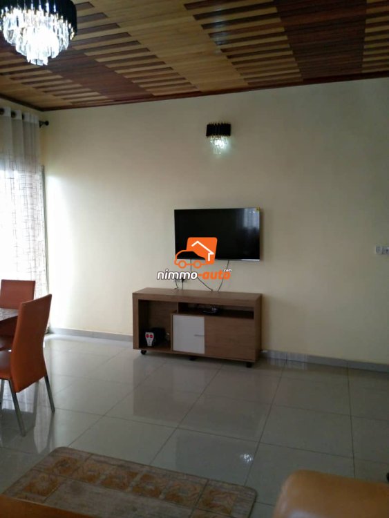 Appartement meublé sécurisé à louer à omnisports