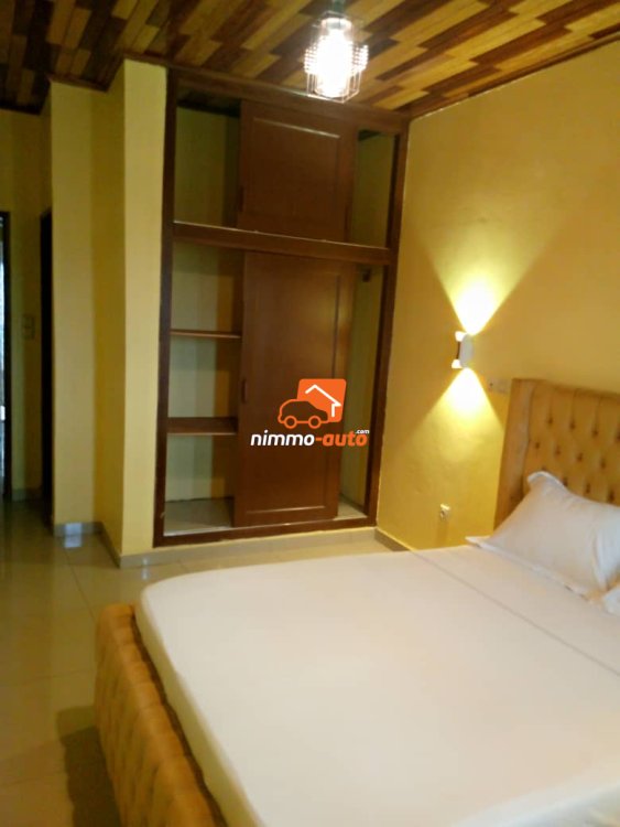 Appartement meublé sécurisé à louer à omnisports