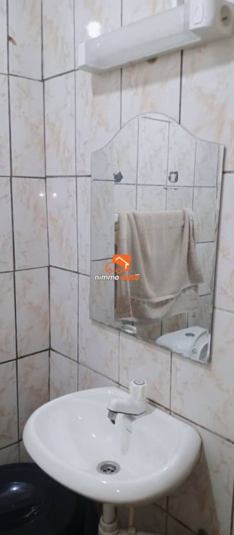 Jolie chambre avec cuisine à louer à makepe