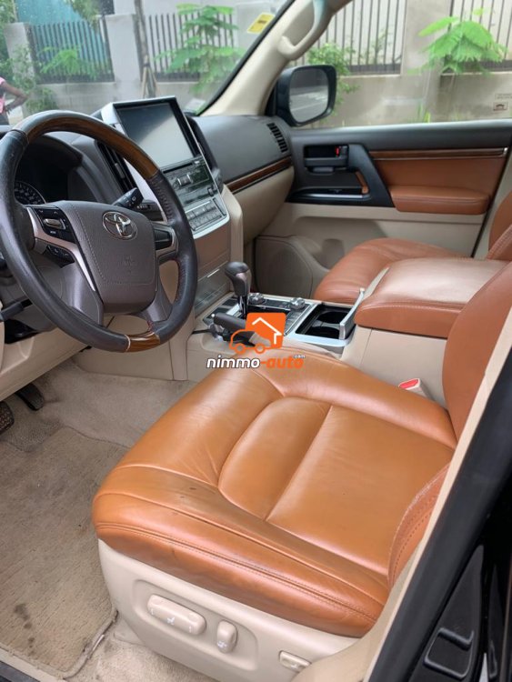 Prado Land cruiser v8 à louer