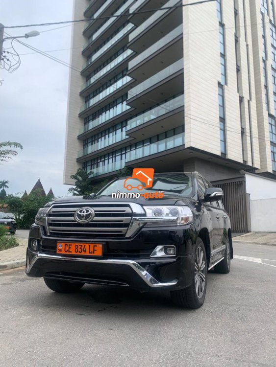 Prado Land cruiser v8 à louer