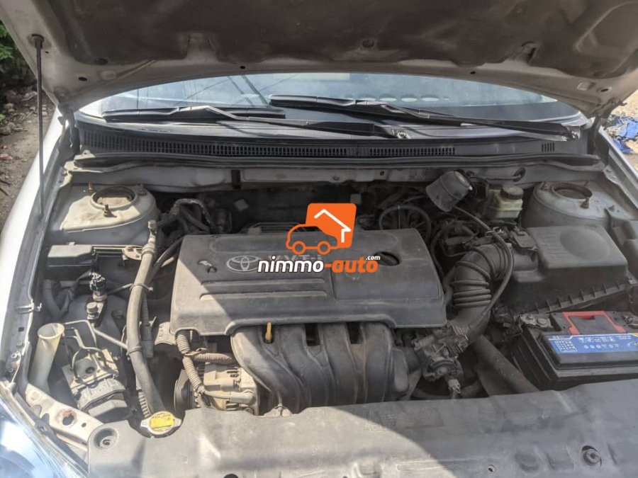 Toyota Corolla 115 en très bon état à vendre