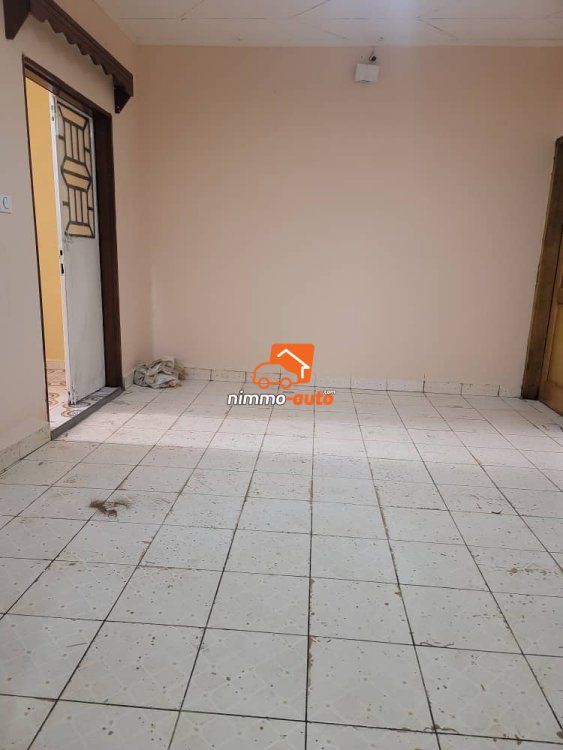 Incroyable appartement à louer à Nsimeyong terre rouge