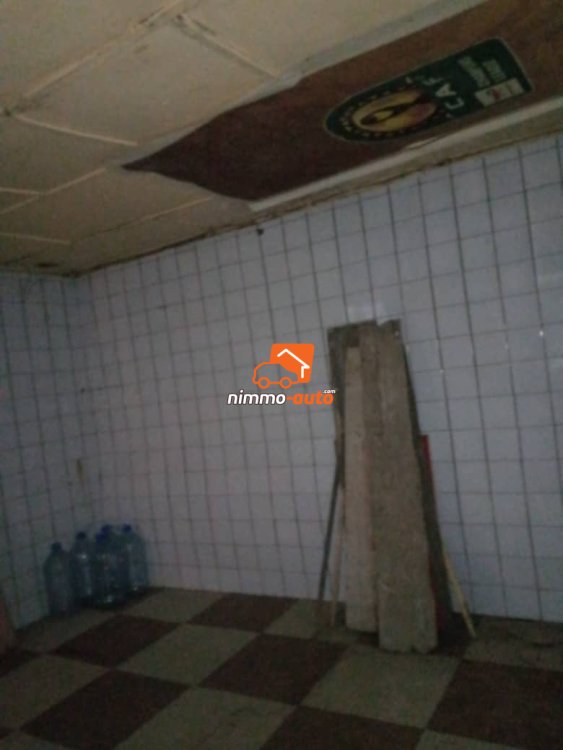 Chambre moderne sans cuisine à louer à Ndogbong