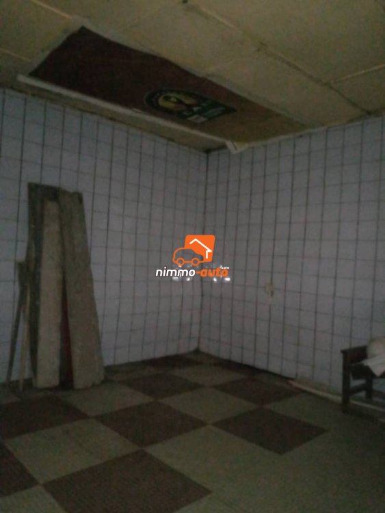 Chambre moderne sans cuisine à louer à Ndogbong