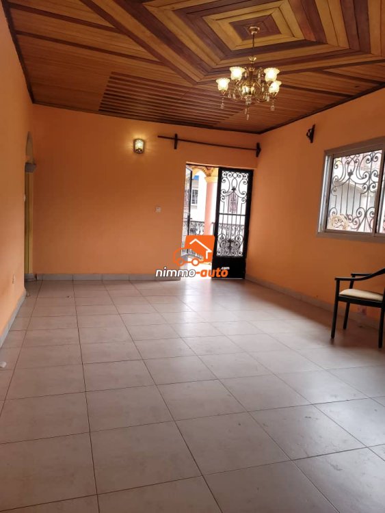 Incroyable appartement moderne à louer à Nsimeyong