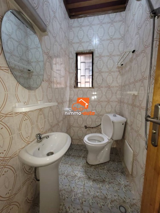 Incroyable appartement moderne à louer à Nsimeyong