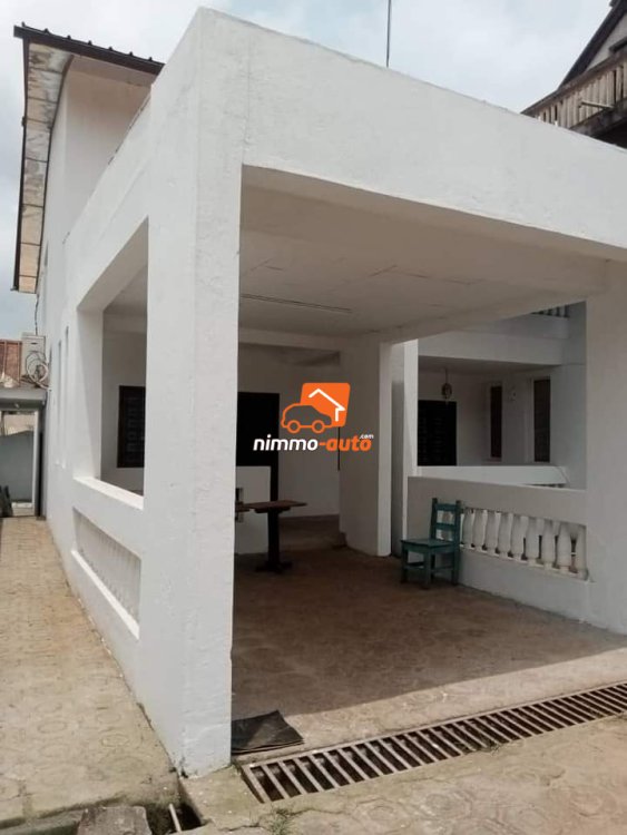 Très beau duplex à louer à Titi garage