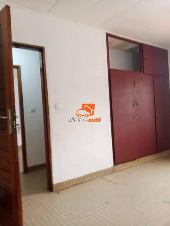 Très beau duplex à louer à Titi garage