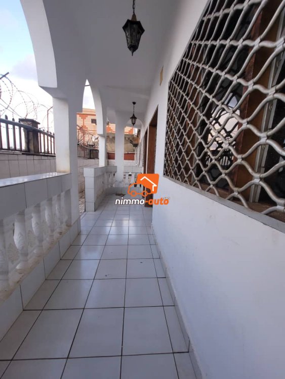 Incroyable appartement moderne à louer à Nsimeyong terre rouge