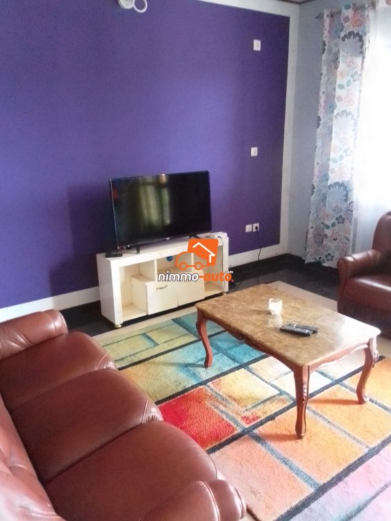 Studio meublé à louer à Odza fecafoot