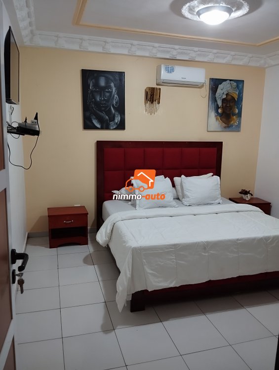 Appartement meublé très haut standing à louer à Mendong