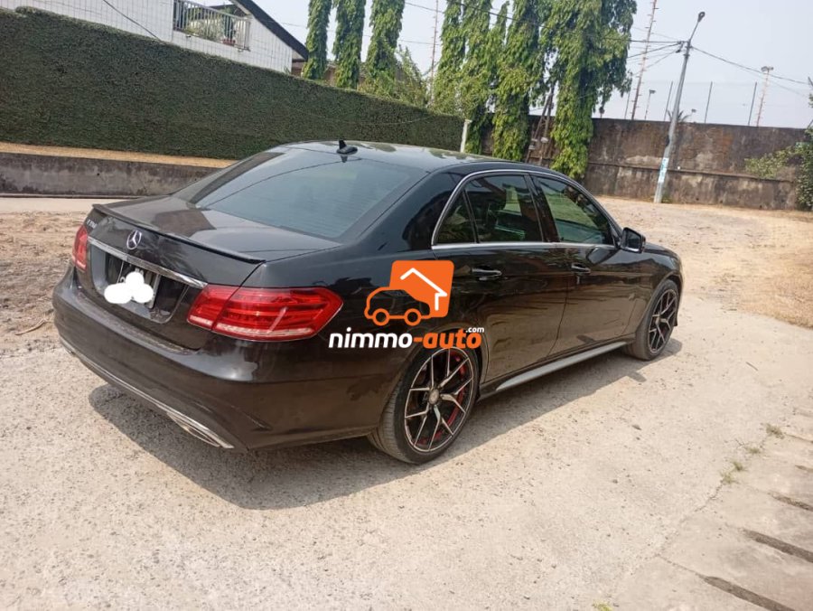 Mercedes Benz E350 2014 automatique  Berline luxe  Version américaine  V6  essence