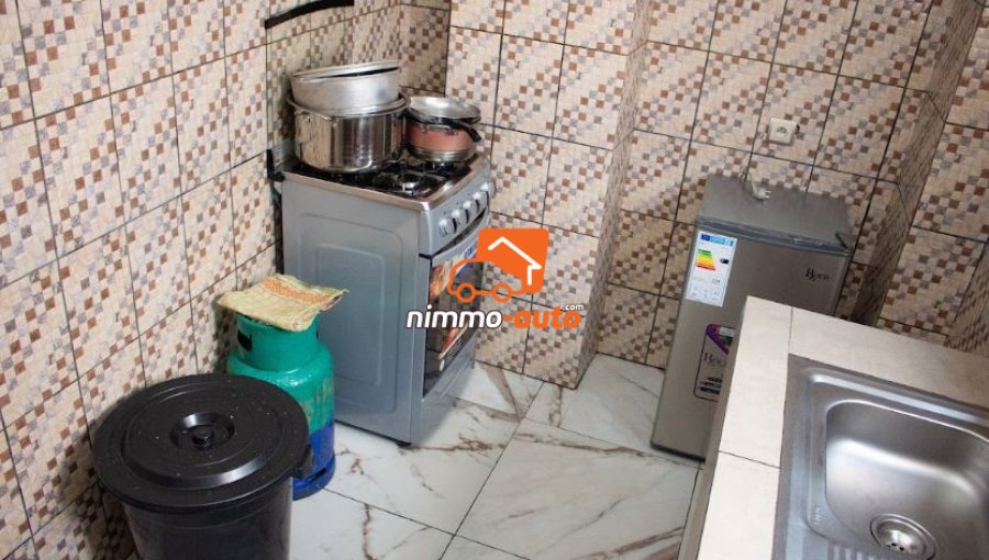 Appartement meublé 2chbres à louer à Ekounou