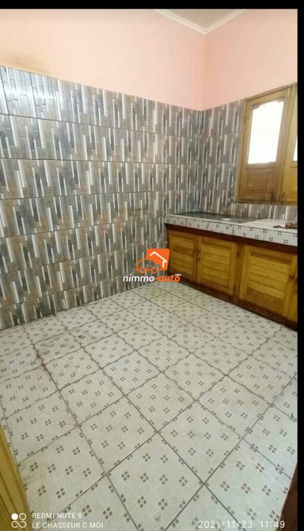 Studio moderne a louer douala pk12