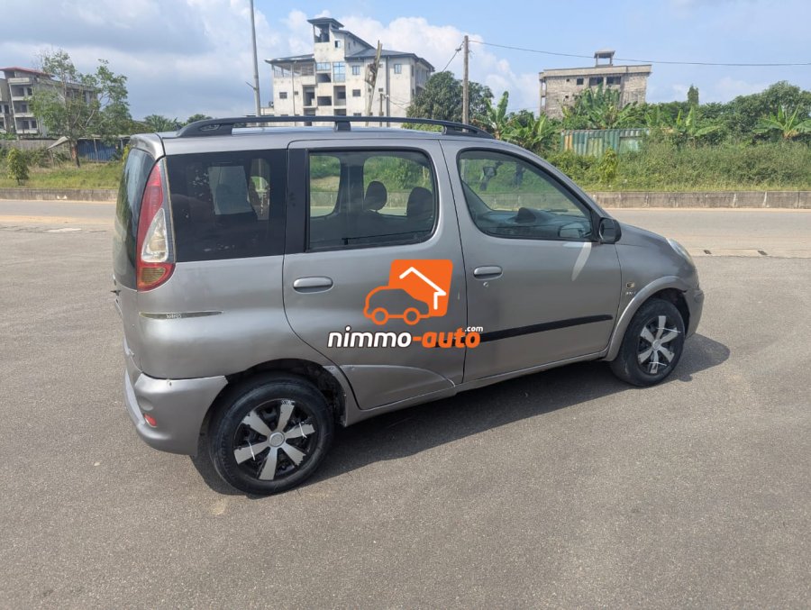 toyota yaris verso à vendre