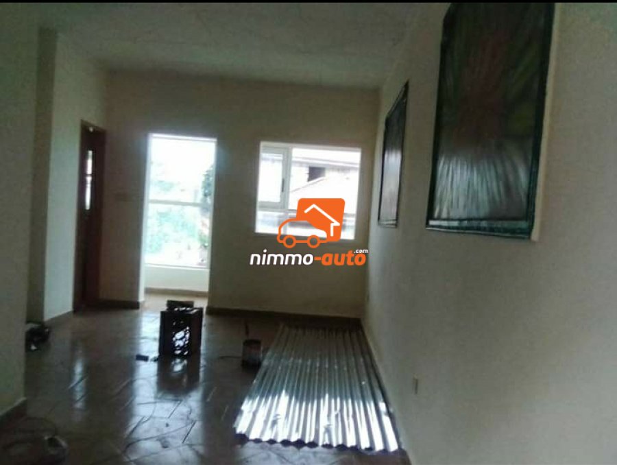 Studio à louer à Ngousso derrière pharmacie blue