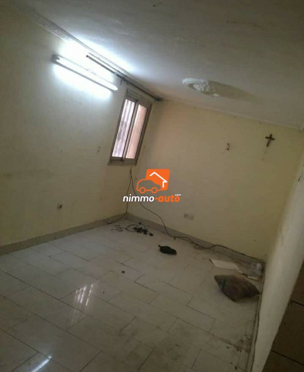 Studio à louer à Nsimeyong