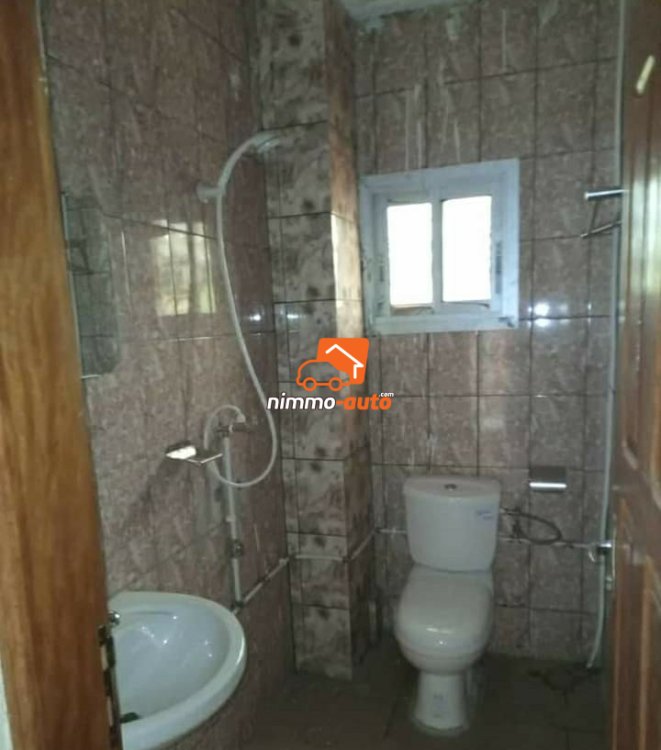 Appartement à louer à Olembe