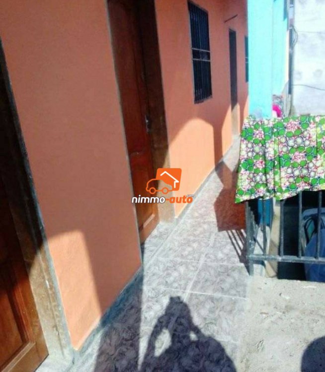 Studio à louer à Logbaba