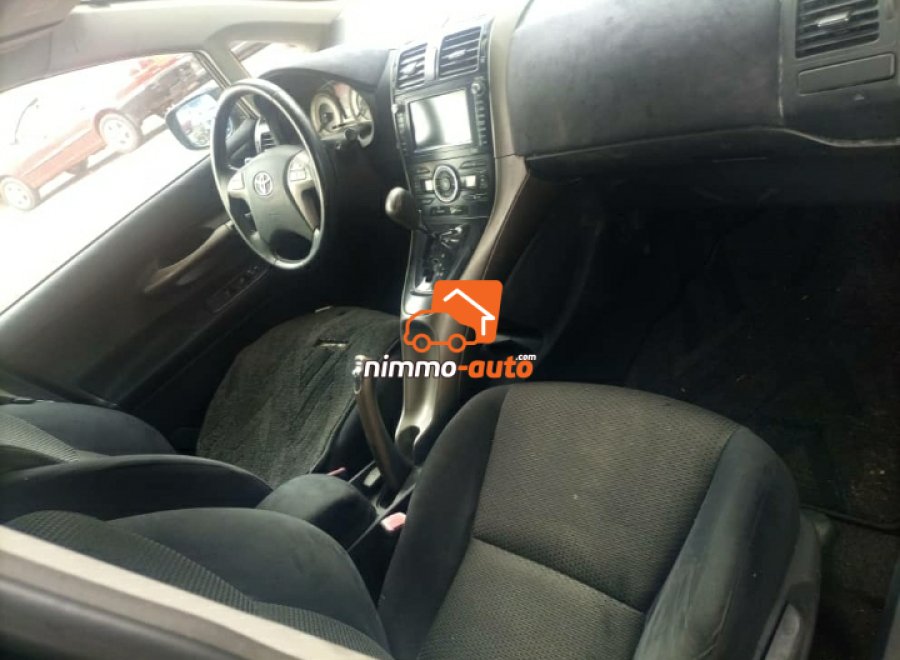 Toyota blade année 2008