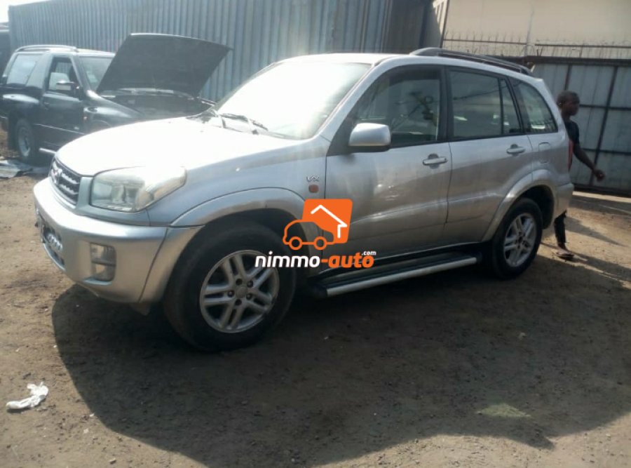 Toyota RAV4 année 2003