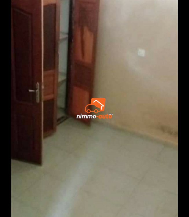 Studio moderne à louer Emana