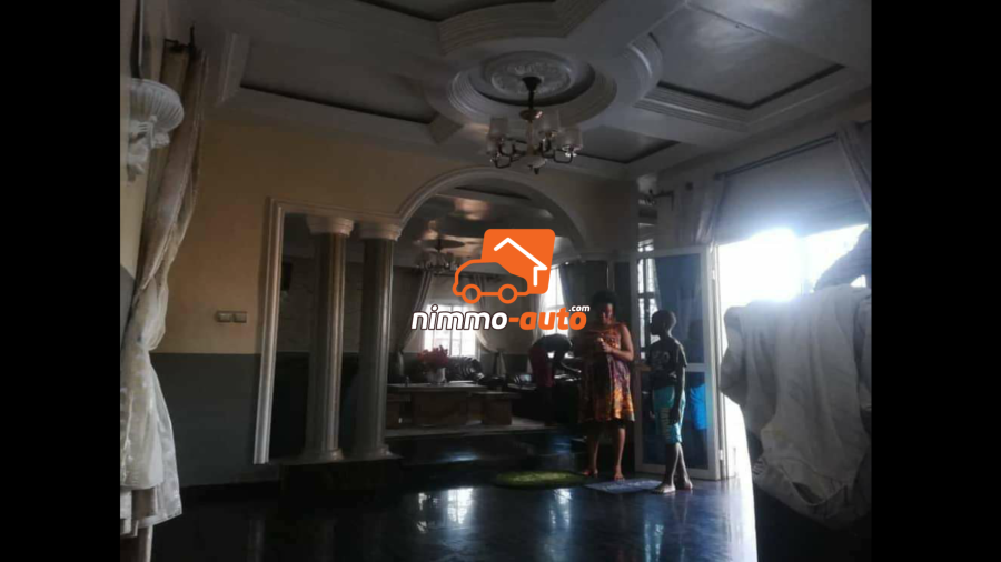 Duplex à vendre à Odza