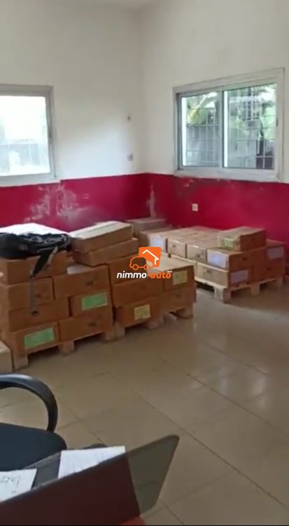 Bureau à louer à Douala (Akwa)