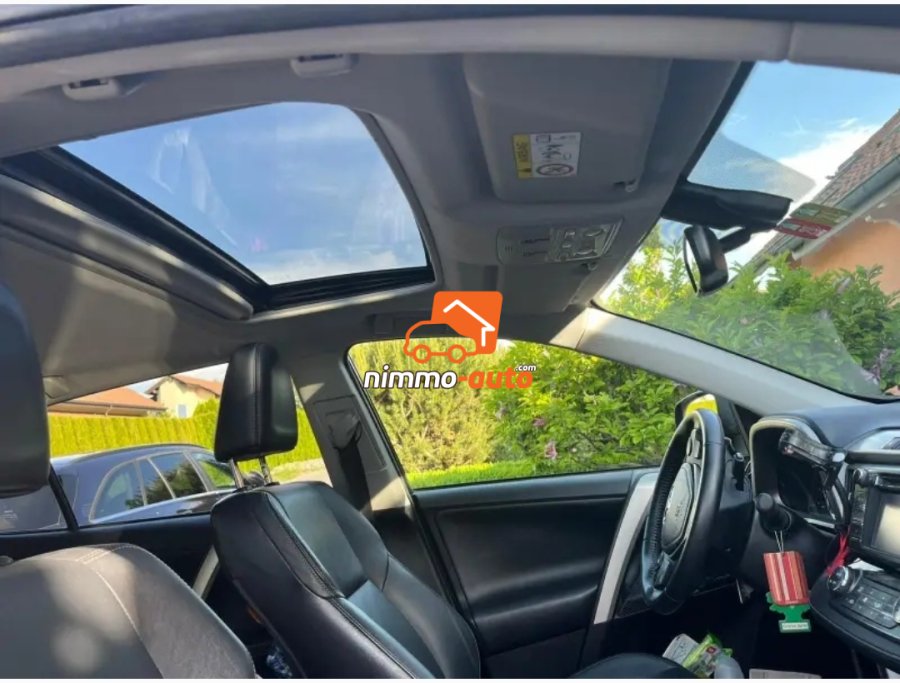 Rav 4 2013 avec chauffeur à louer