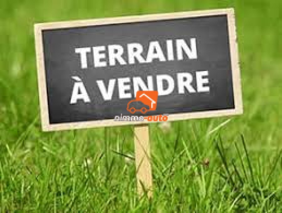 Terrain titré à vendre à Eyang
