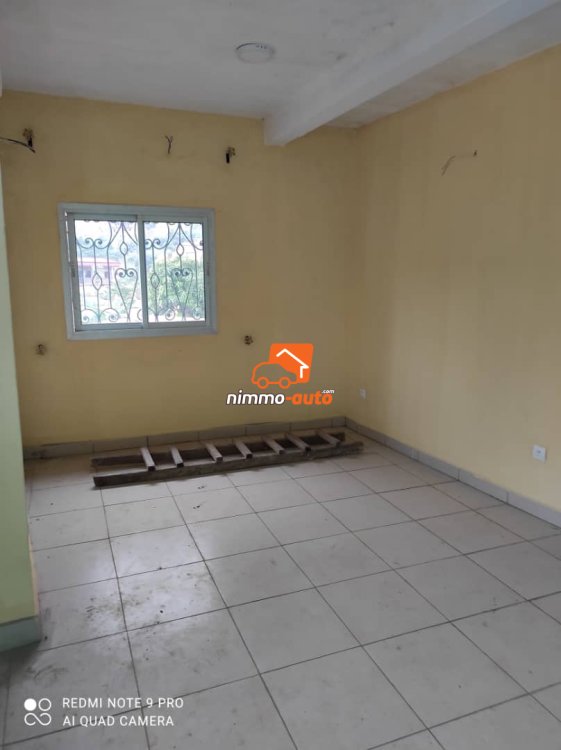Appartement à louer à Mendong