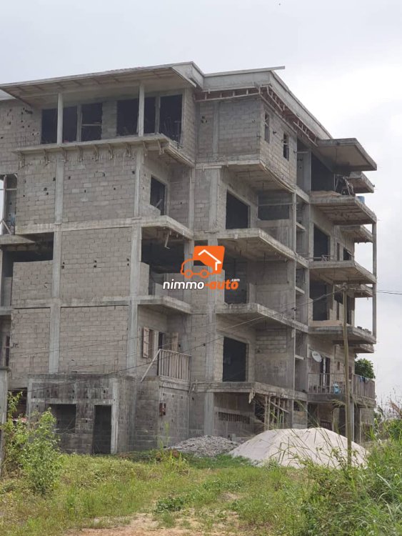 Immeuble à louer à Kribi