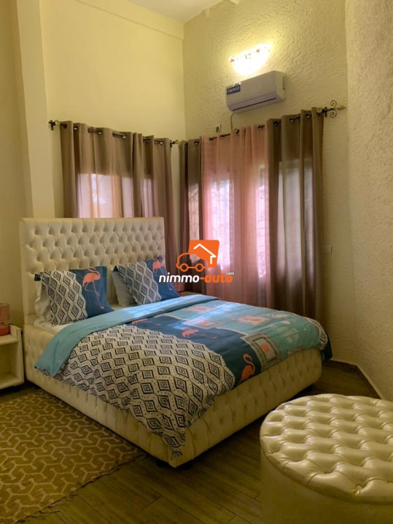 Studio meublé à louer à Yaoundé Efoulan