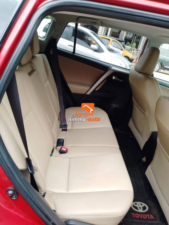 Rav4 2014 à louer à Yaoundé