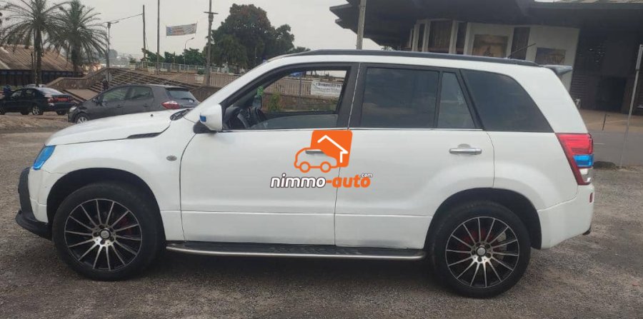 SUZUKI GRAND VITARA 2012 à vendre