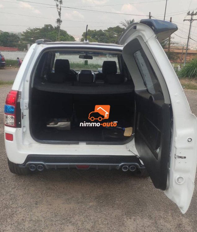 SUZUKI GRAND VITARA 2012 à vendre