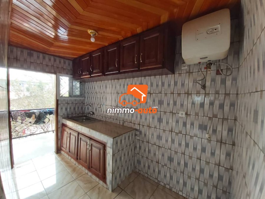 Appartement Très Beau, propre et Chic à louer à Biyem-Assi